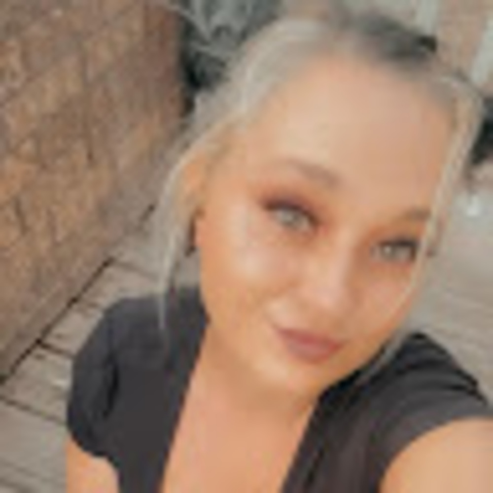 Meet your Posher, Jasmin